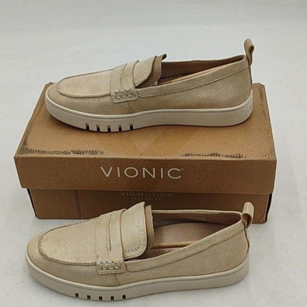 Vio Motion Loafer Shoes Womens Light Gold Suede Slip On Comfort Size 8 M